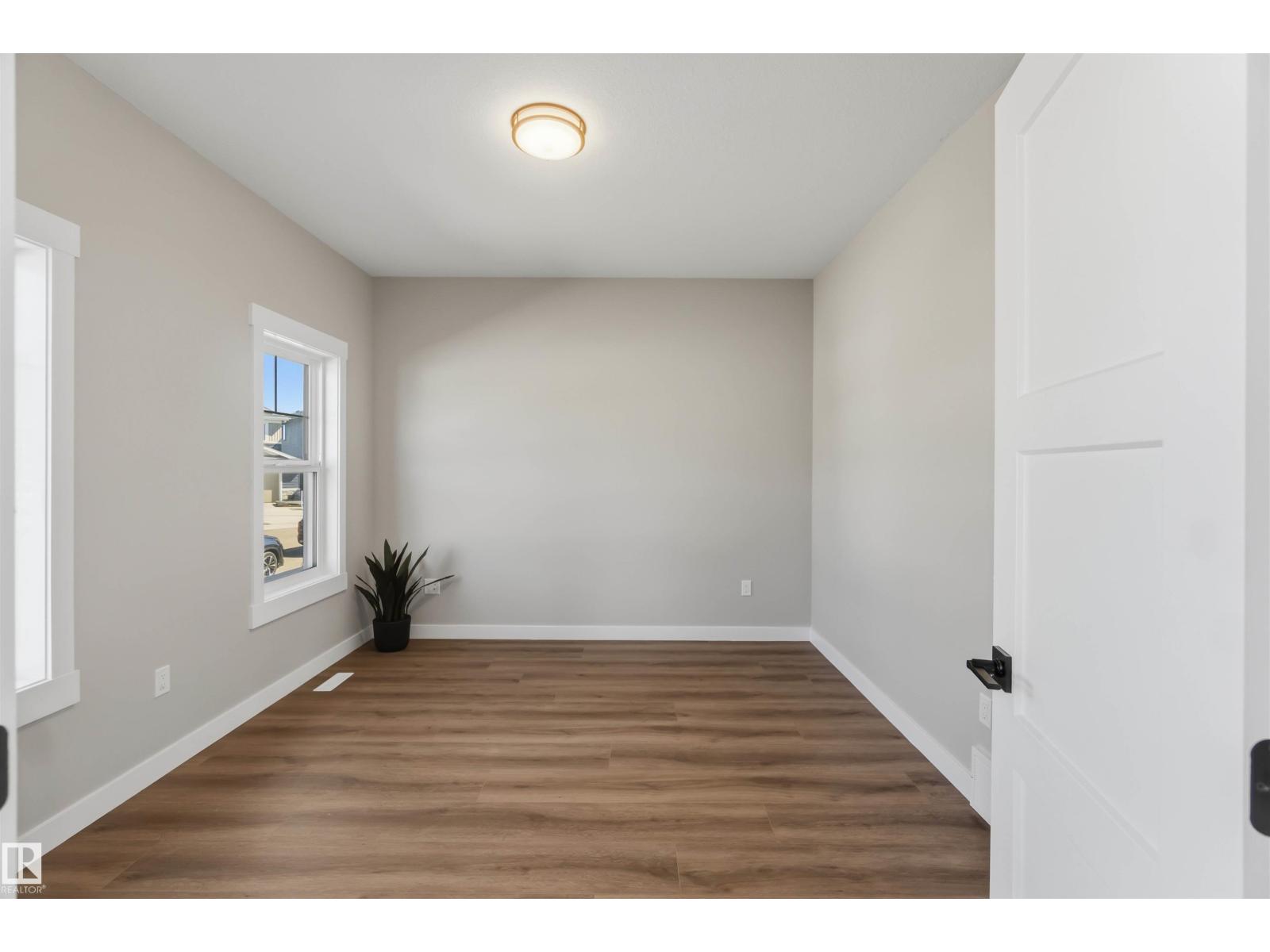 33 Harley WY - Image 28