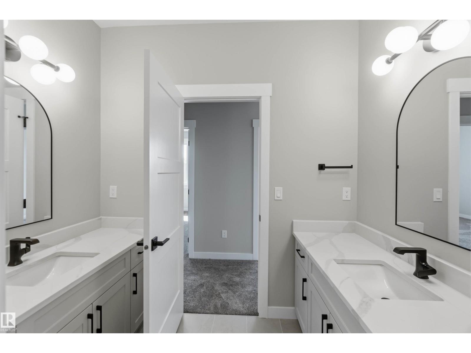 33 Harley WY - Image 56