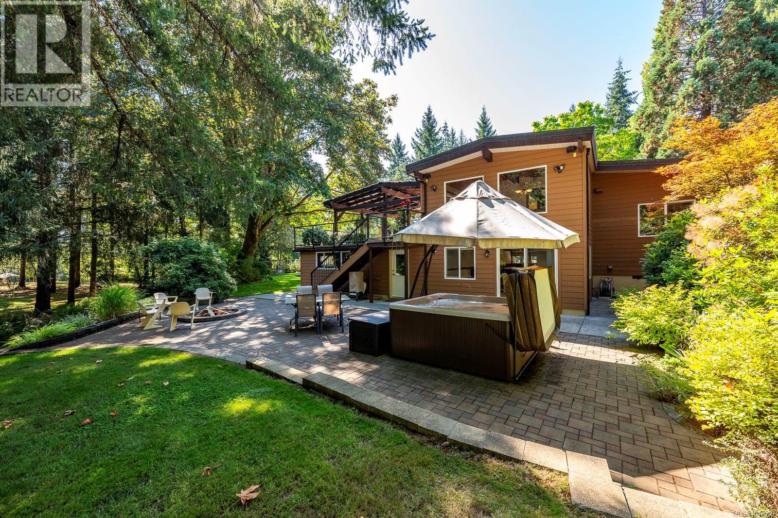 3742 James Cres - 31