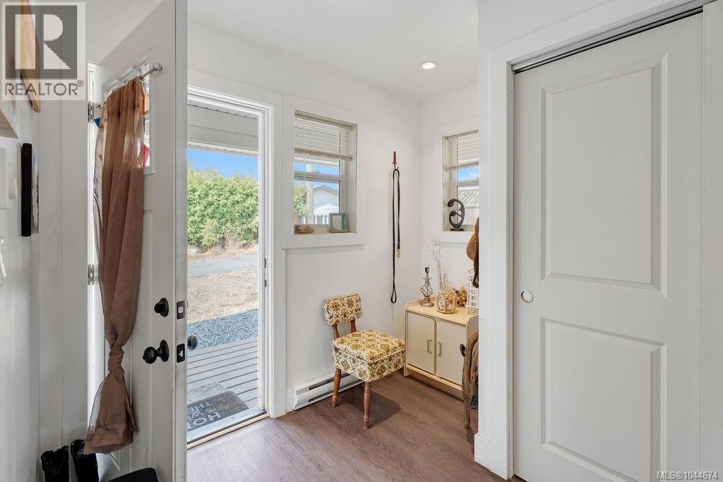 426 & 426A Buller St - 35