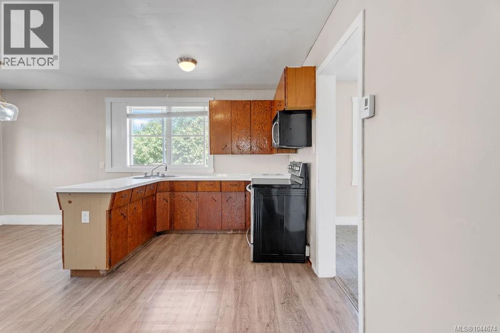 426 & 426A Buller St - 51