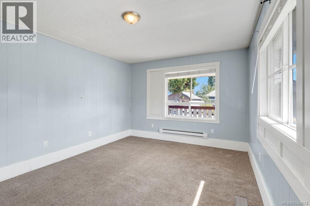 426 & 426A Buller St - 63