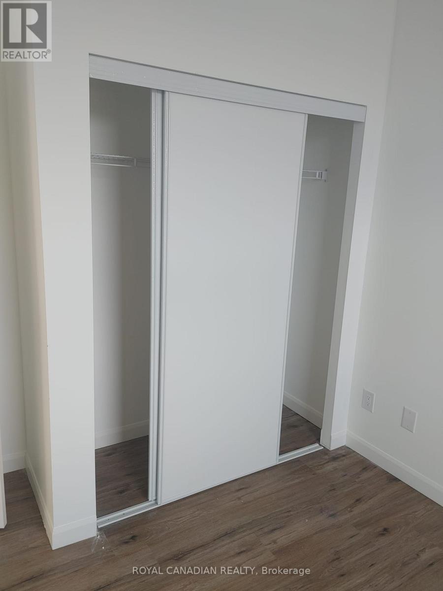 #506 7 ERIE AVENUE - 11