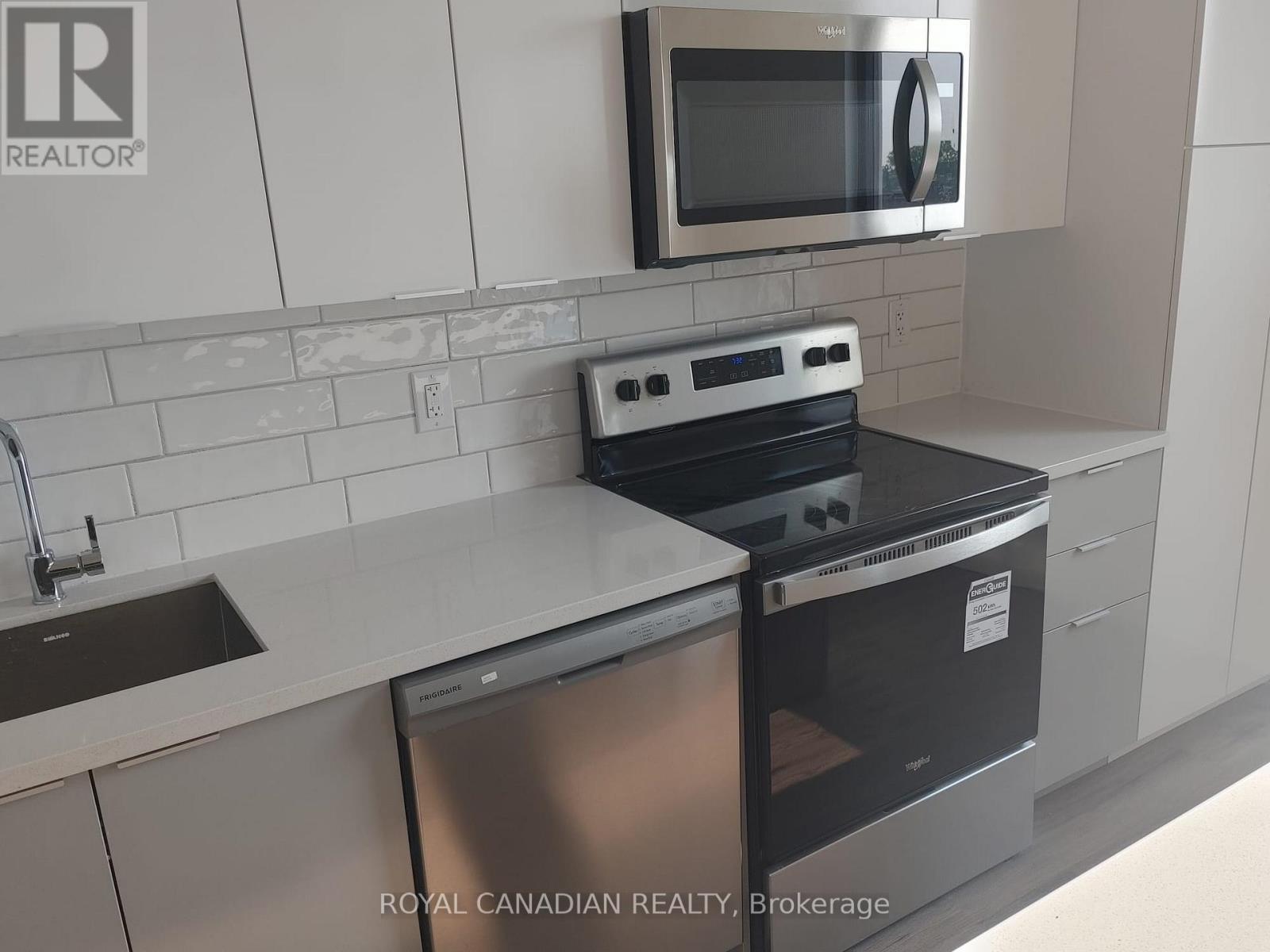 #506 7 ERIE AVENUE - 2