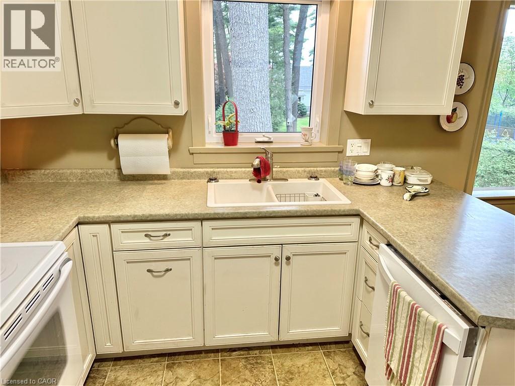 60 SMITH Avenue - 12