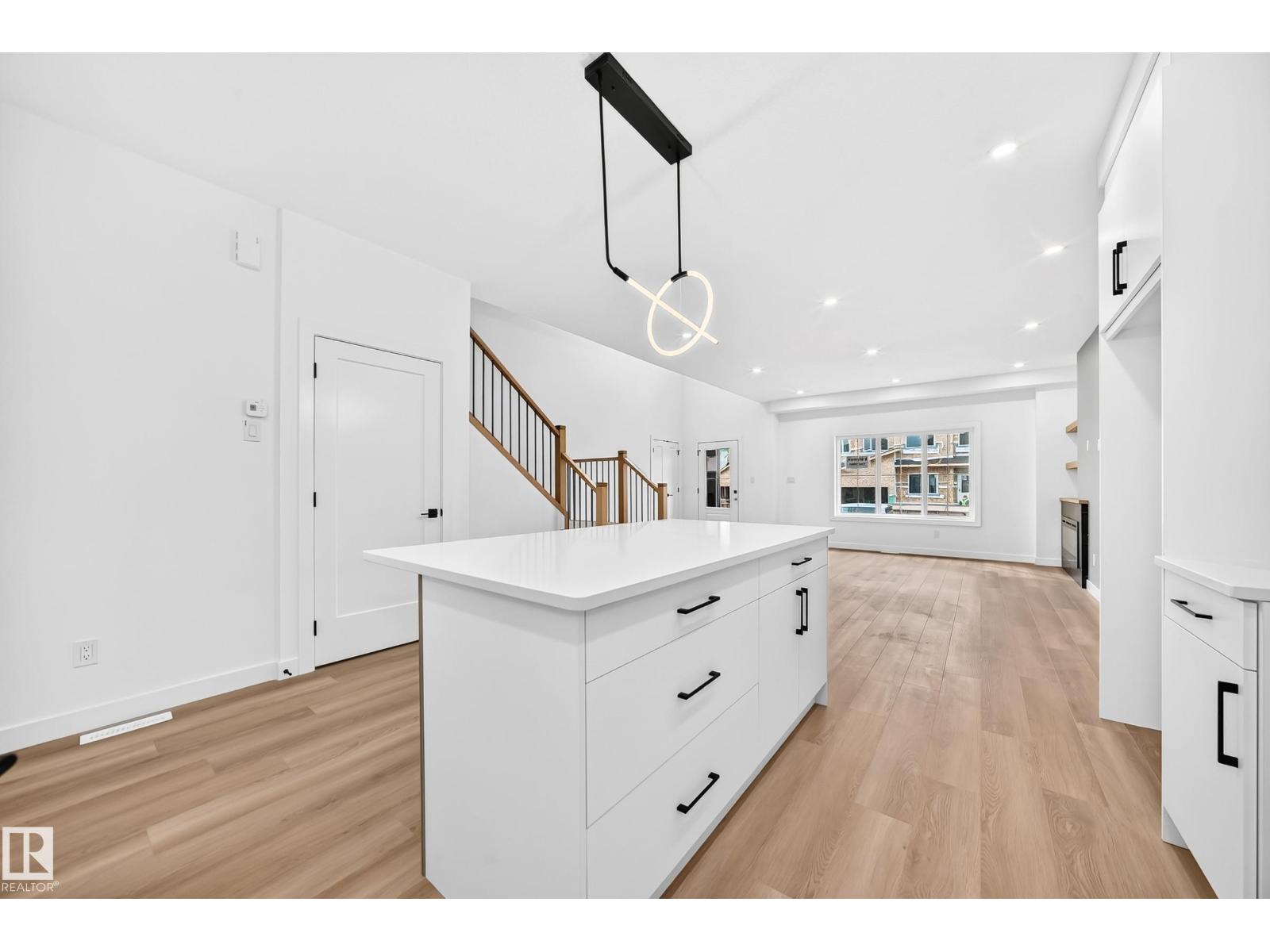 8 Worwyck CM - Image 12