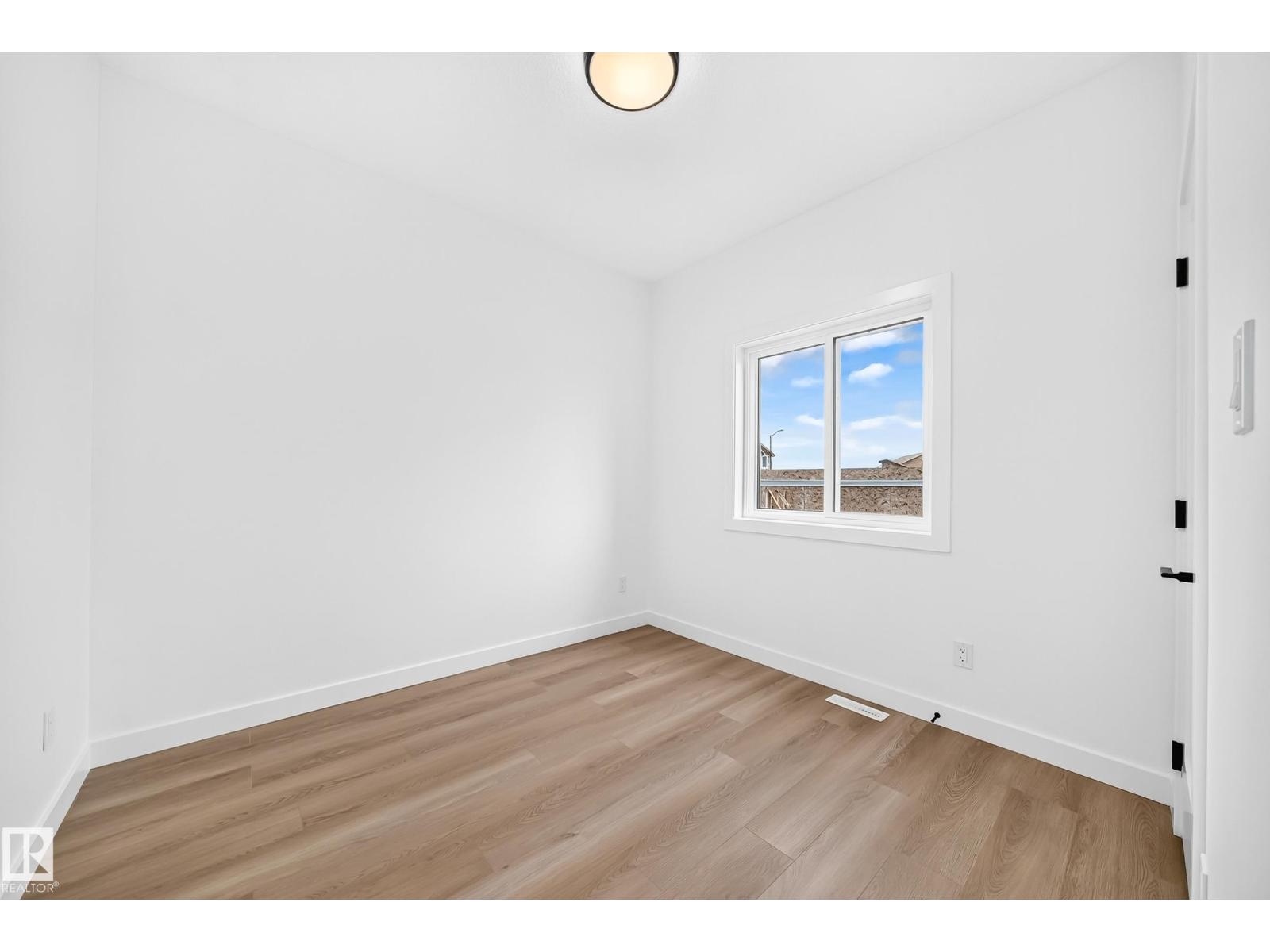 8 Worwyck CM - Image 22