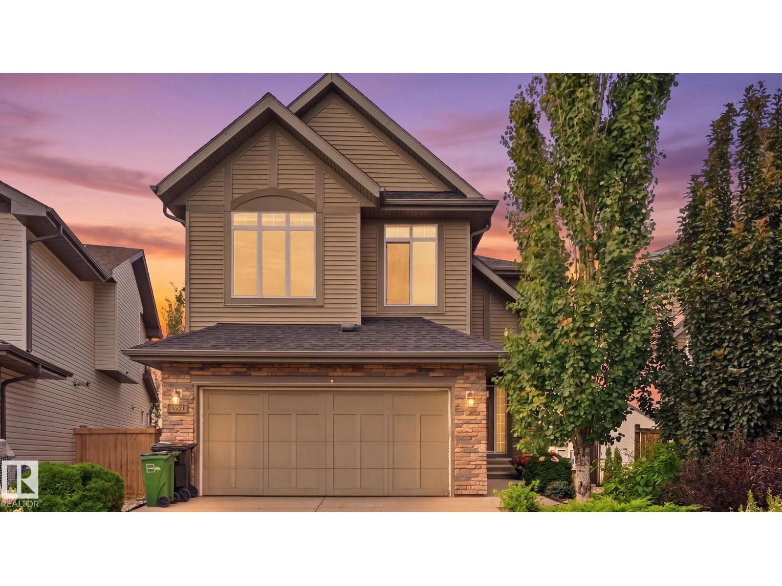 1832 56 ST SW - 1