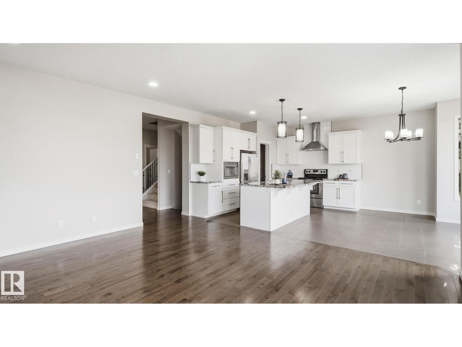 1832 56 ST SW - 16