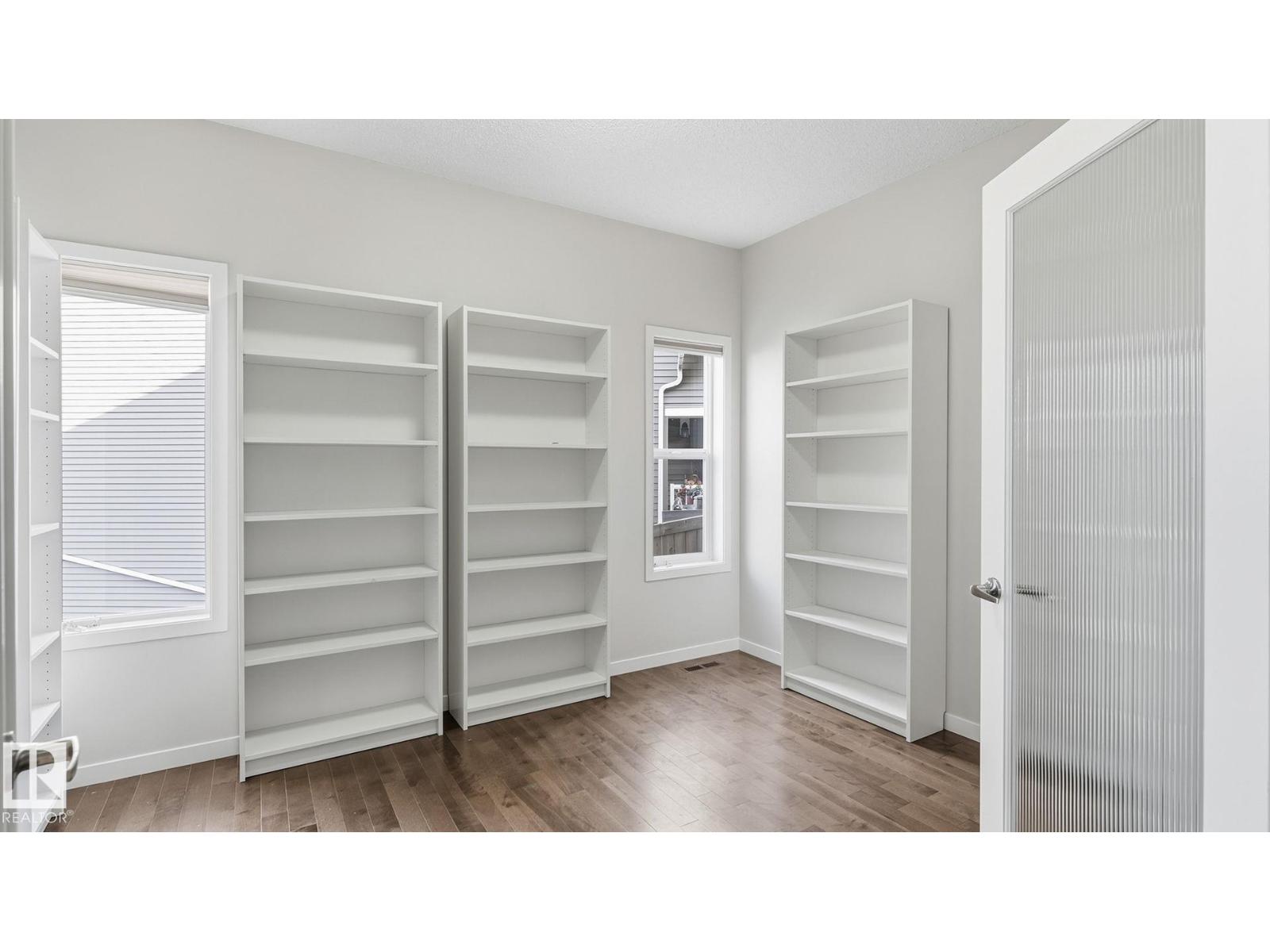 1832 56 ST SW - 24