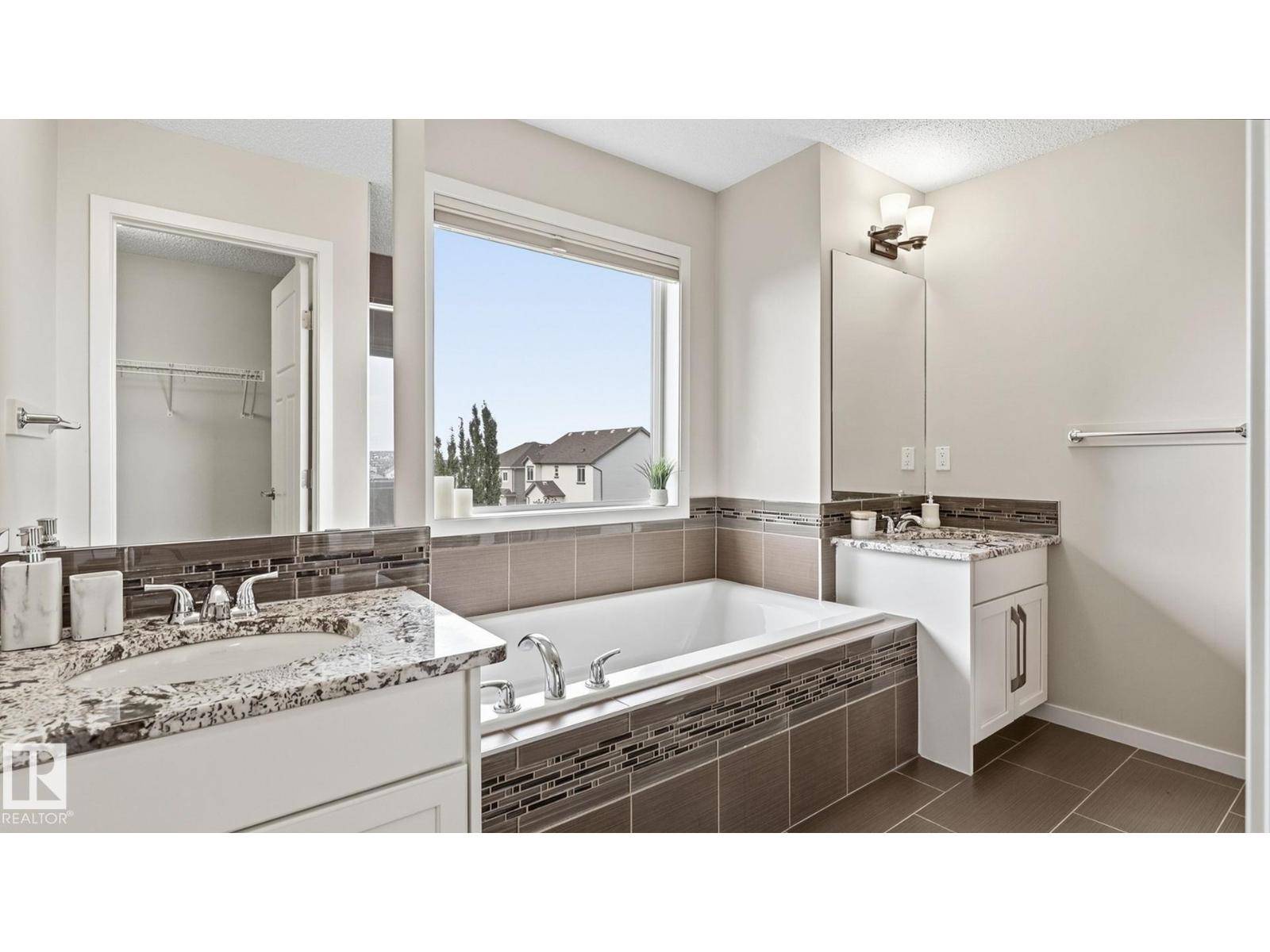 1832 56 ST SW - Image 4