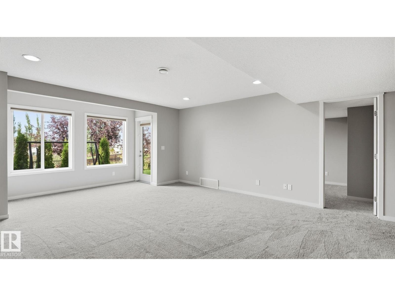 1832 56 ST SW - 43