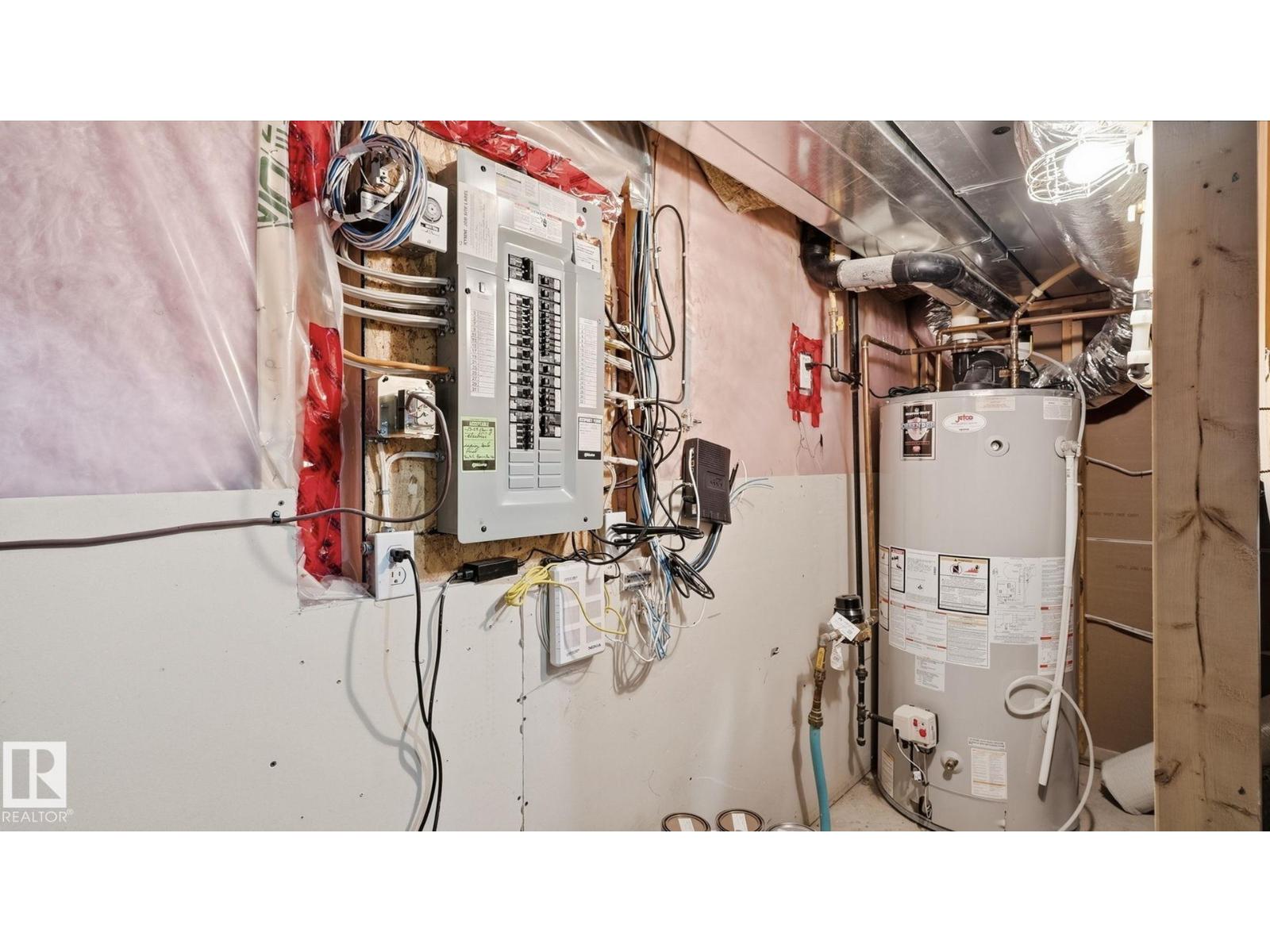 1832 56 ST SW - 53