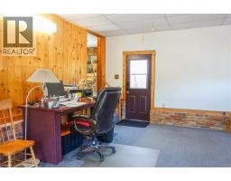 Living room - 13 Kelly Avenue, Simcoe, ON N3Y4V6 Photo 16