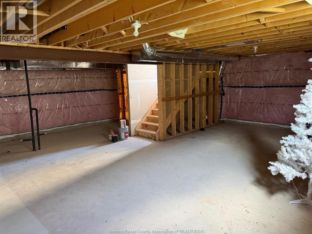 16 BETTY COURT - Image 34