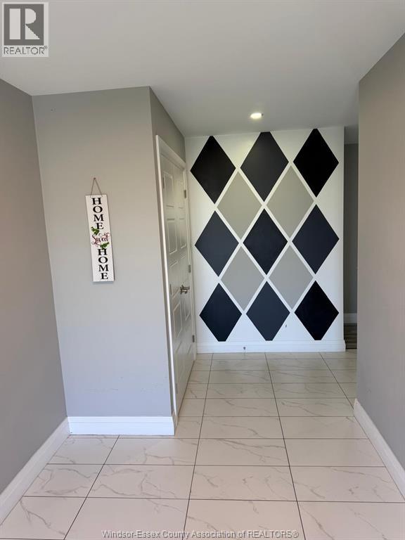 16 BETTY COURT - Image 5