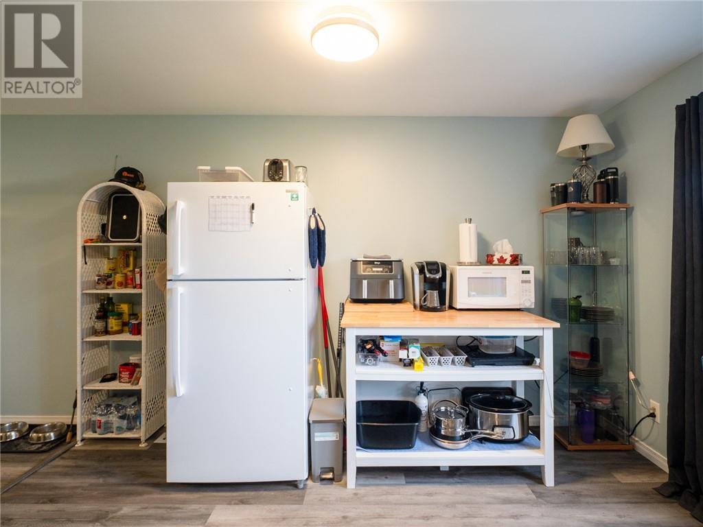 157 Emery Road - 43