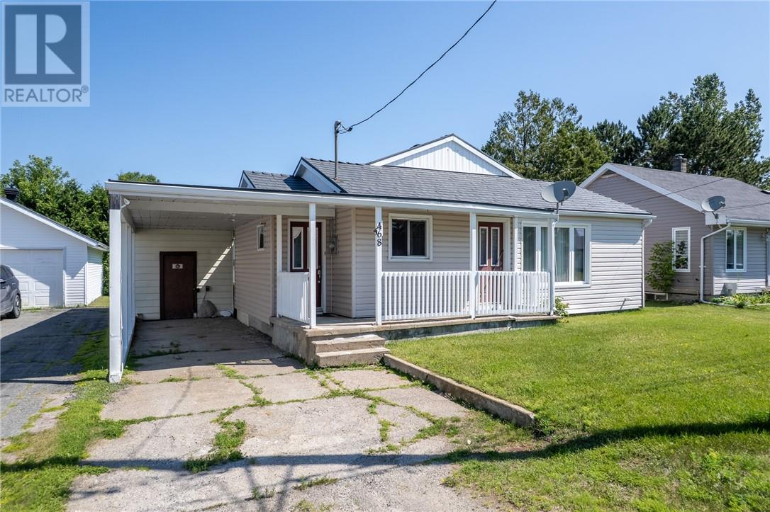 468 Adelaide Street - 26