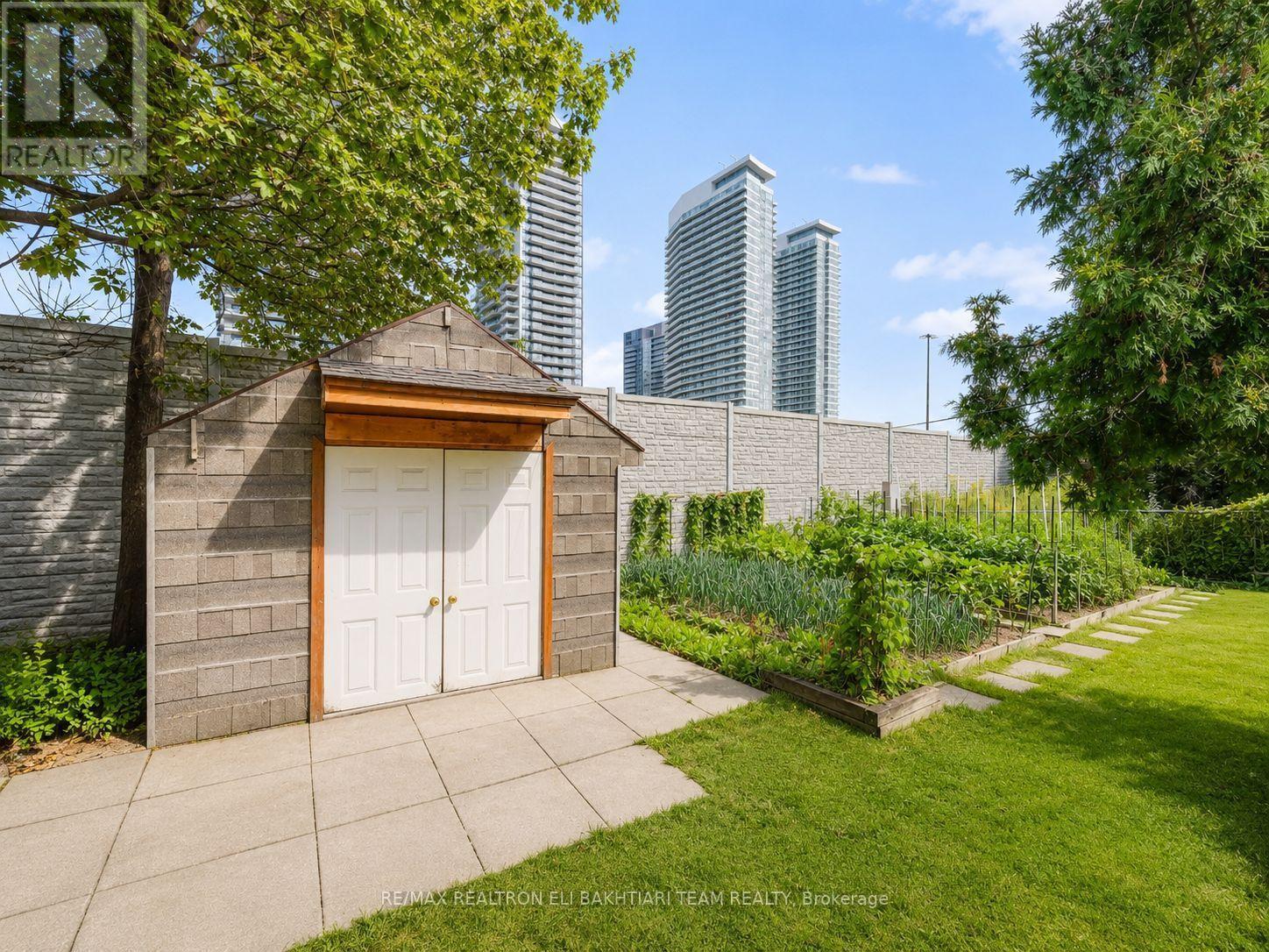 180 WOODSWORTH ROAD - 38