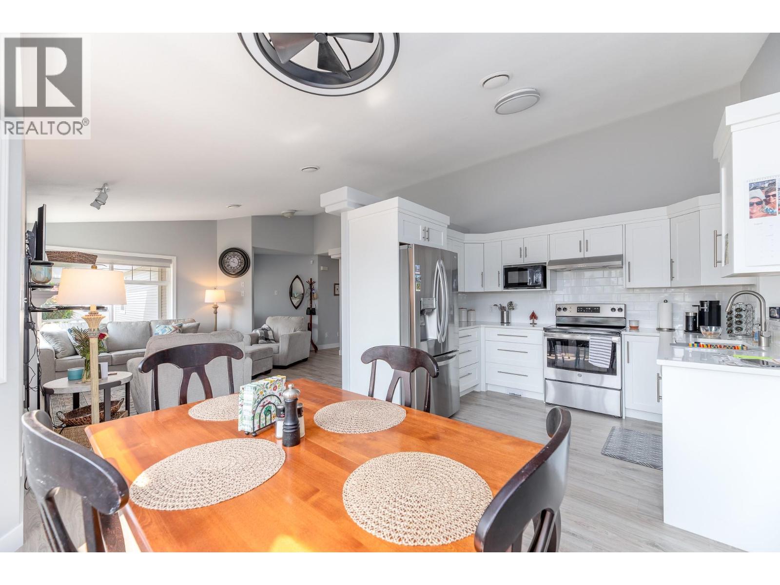 3689 Morningside Drive - 14