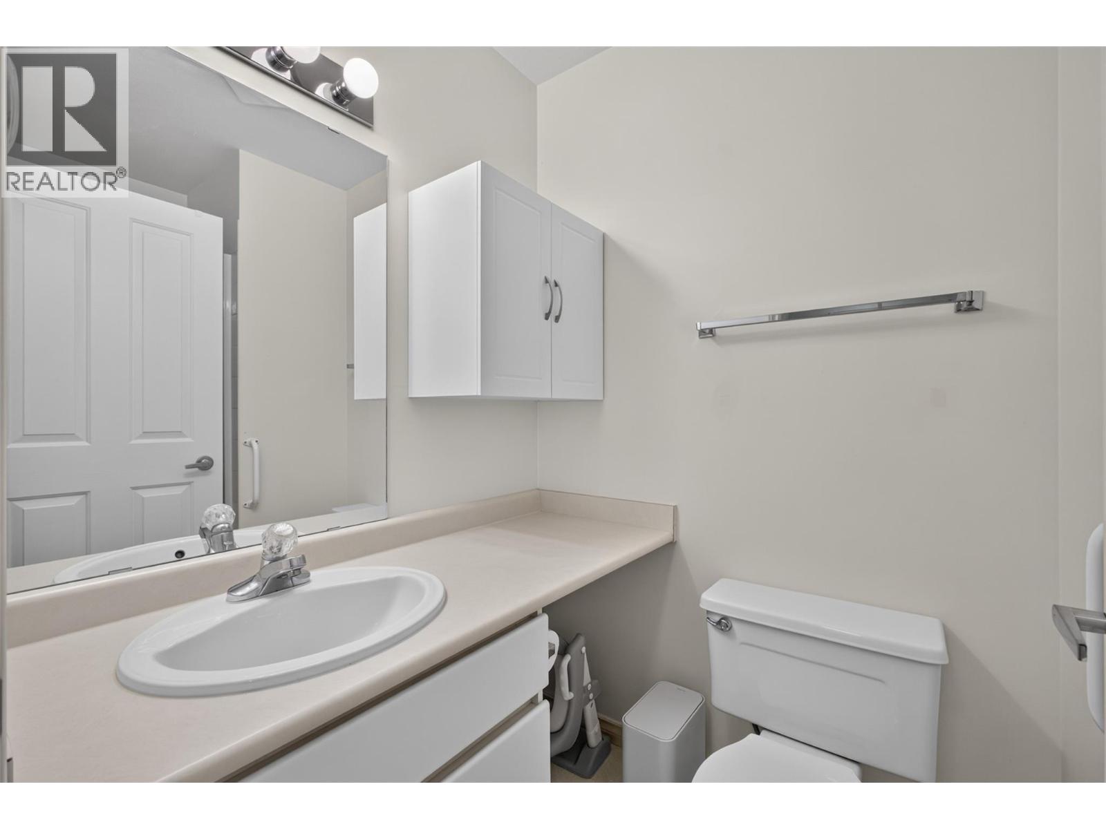 205 2350 Stillingfleet Road, Kelowna