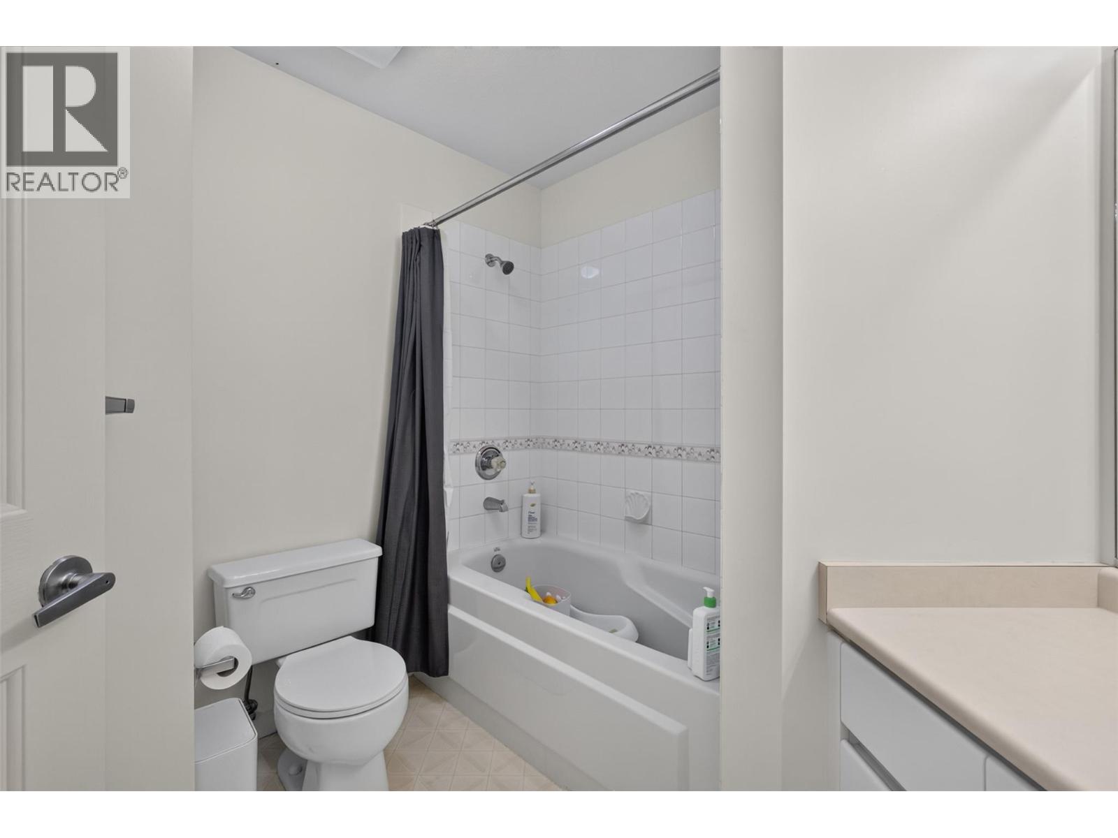 205 2350 Stillingfleet Road, Kelowna