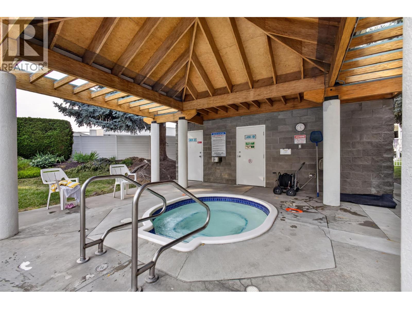 205 2350 Stillingfleet Road, Kelowna
