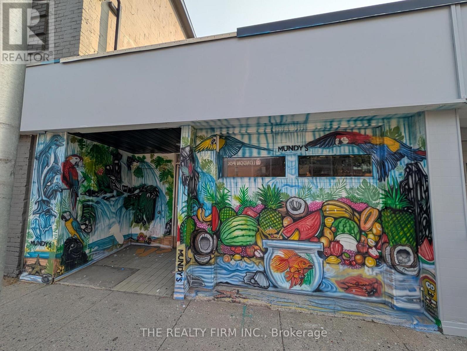 A - 609 DUNDAS STREET