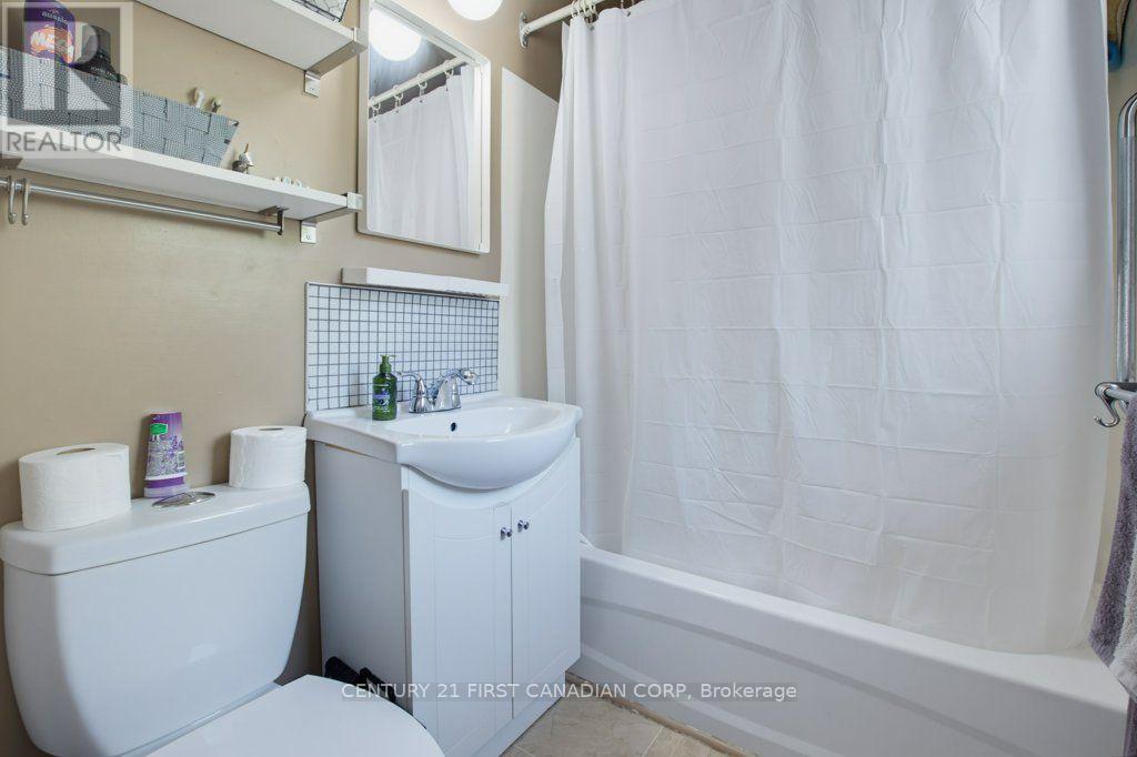 3 PARKSIDE DRIVE - Image 17