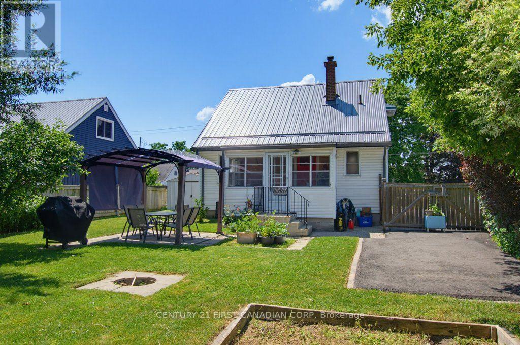 3 PARKSIDE DRIVE - Image 31