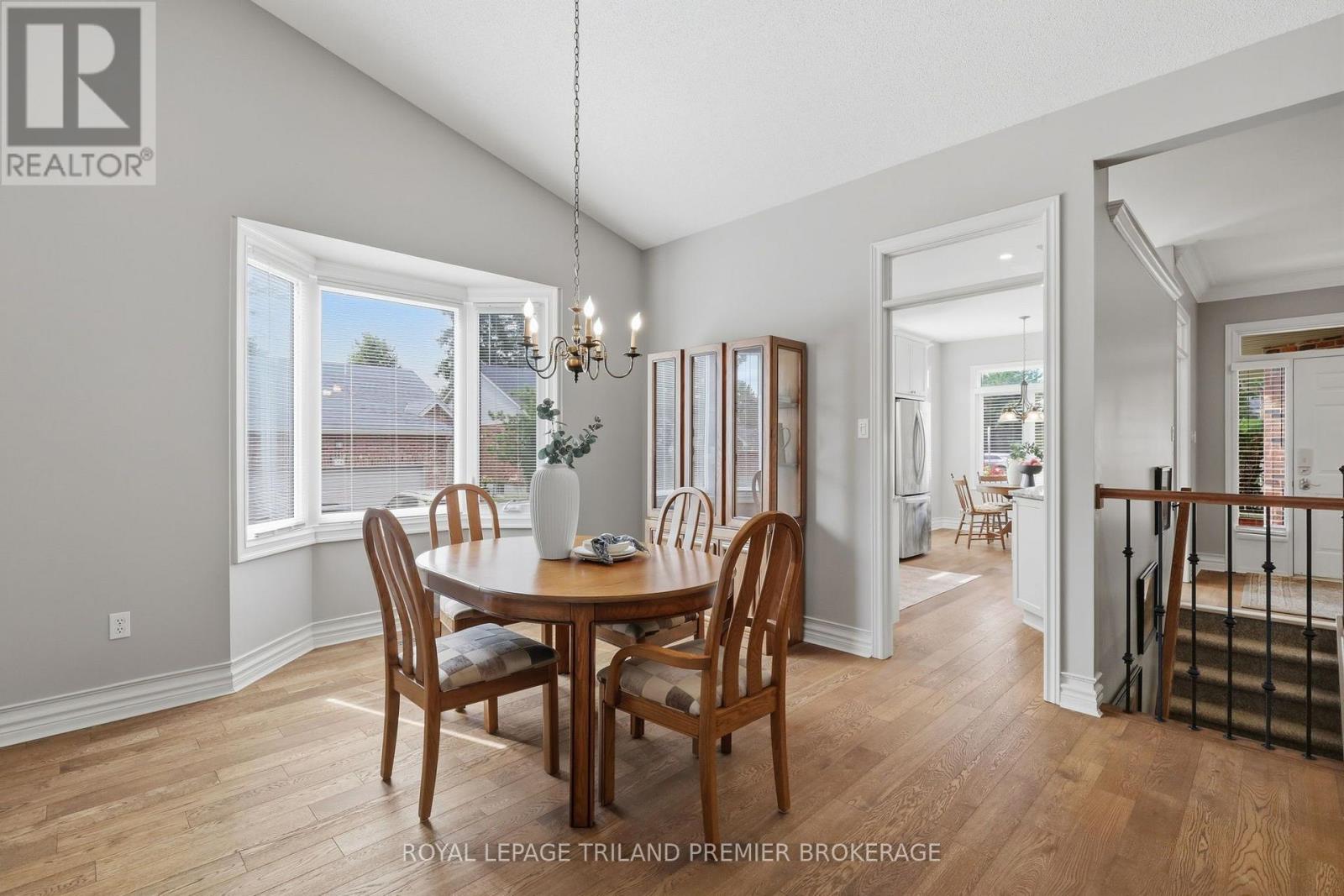 #31 400 AMBLESIDE DRIVE - Image 12