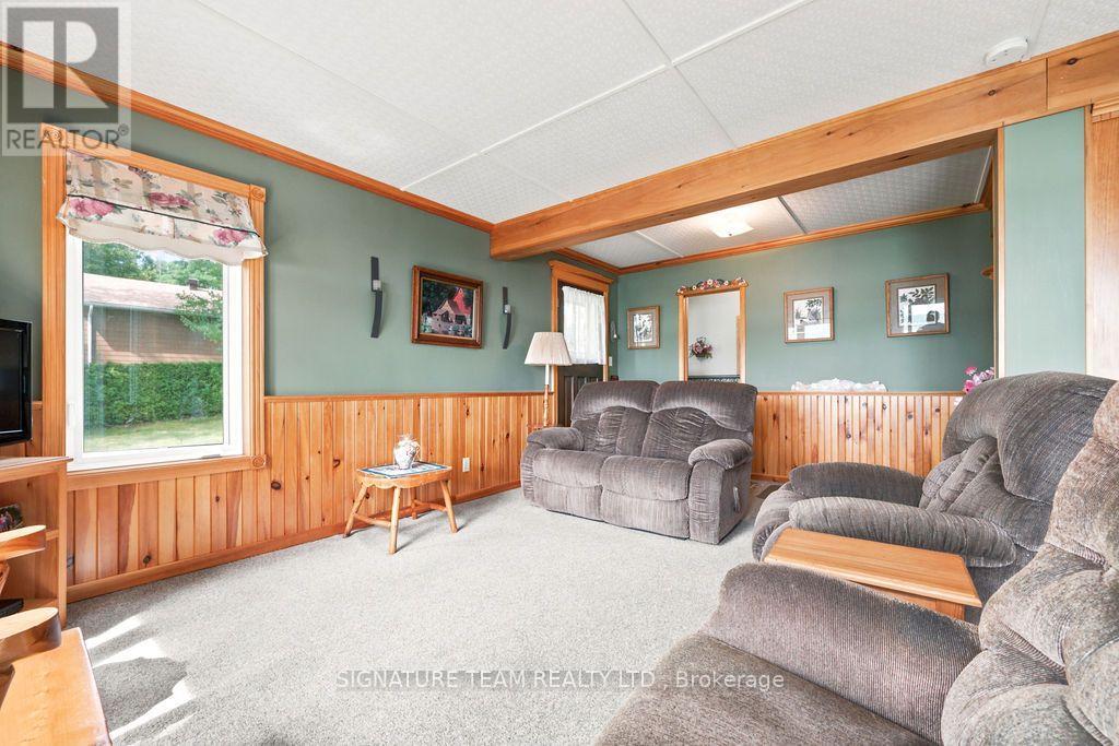 42 RUTZ LANE - 16