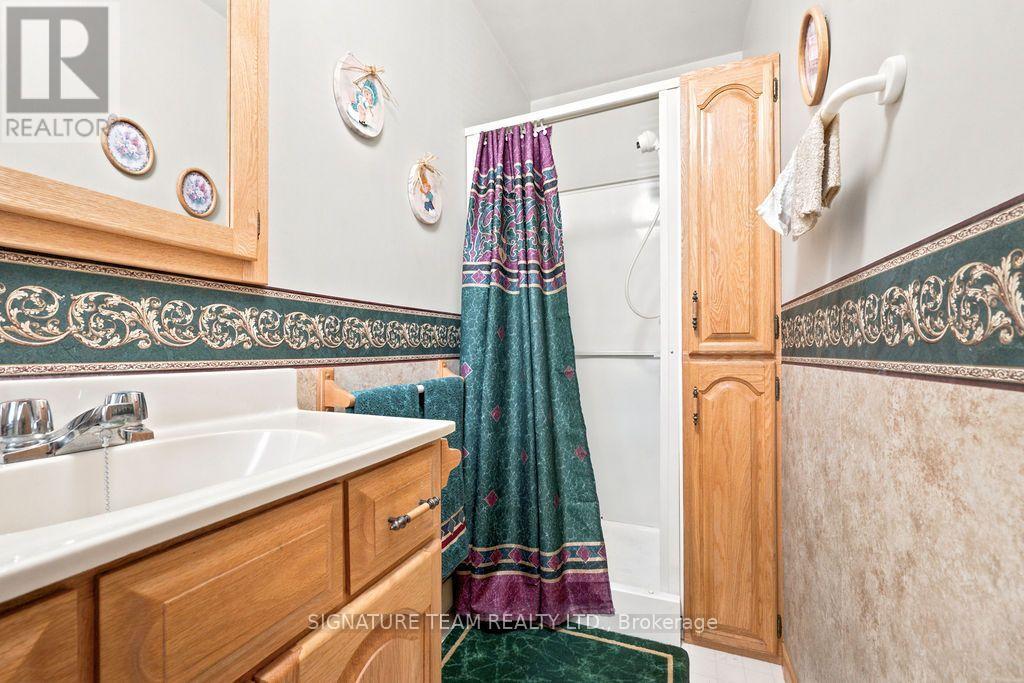 42 RUTZ LANE - Image 20