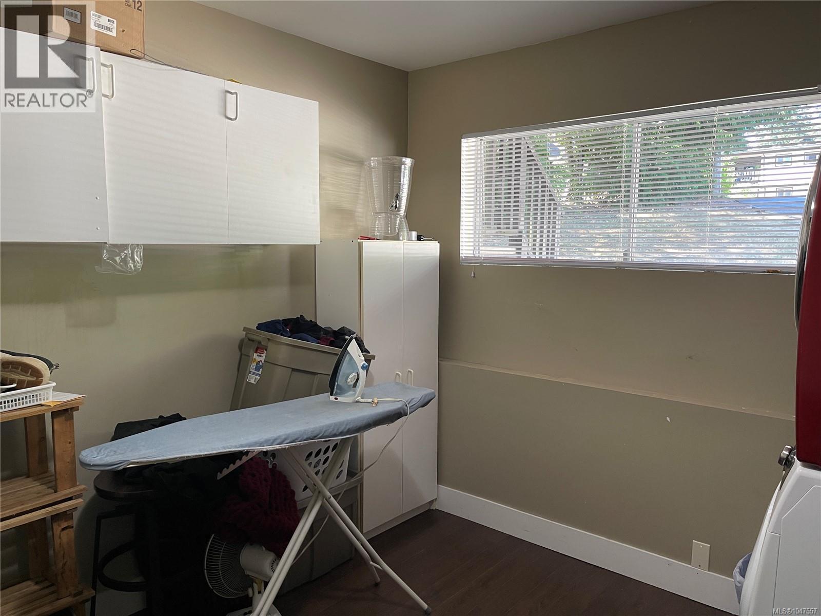 921 Coburn Pl - Image 29