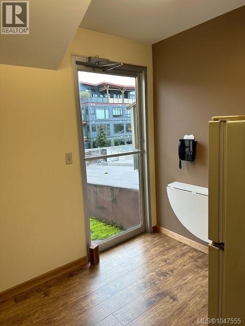 200 2270 Cliffe Ave, Courtenay