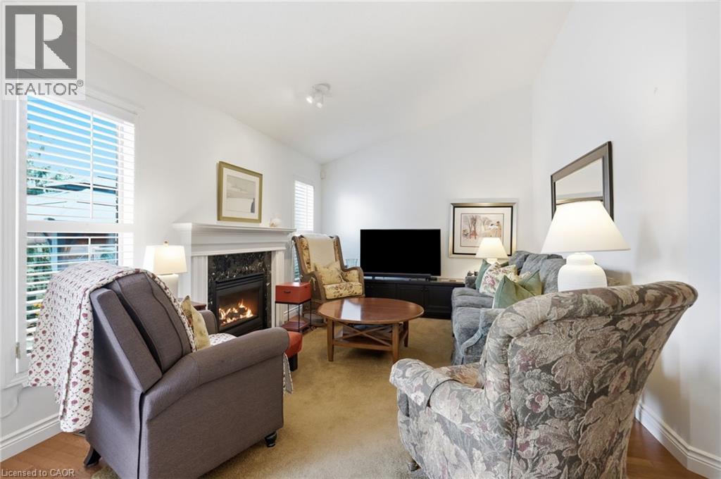 64 REDFERN Avenue - 20