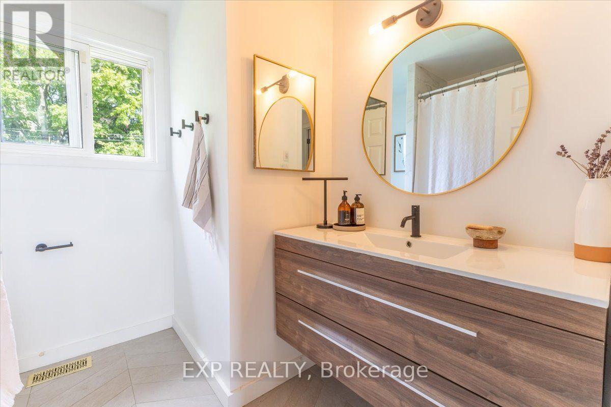 5 BELIVEAU STREET - Image 33
