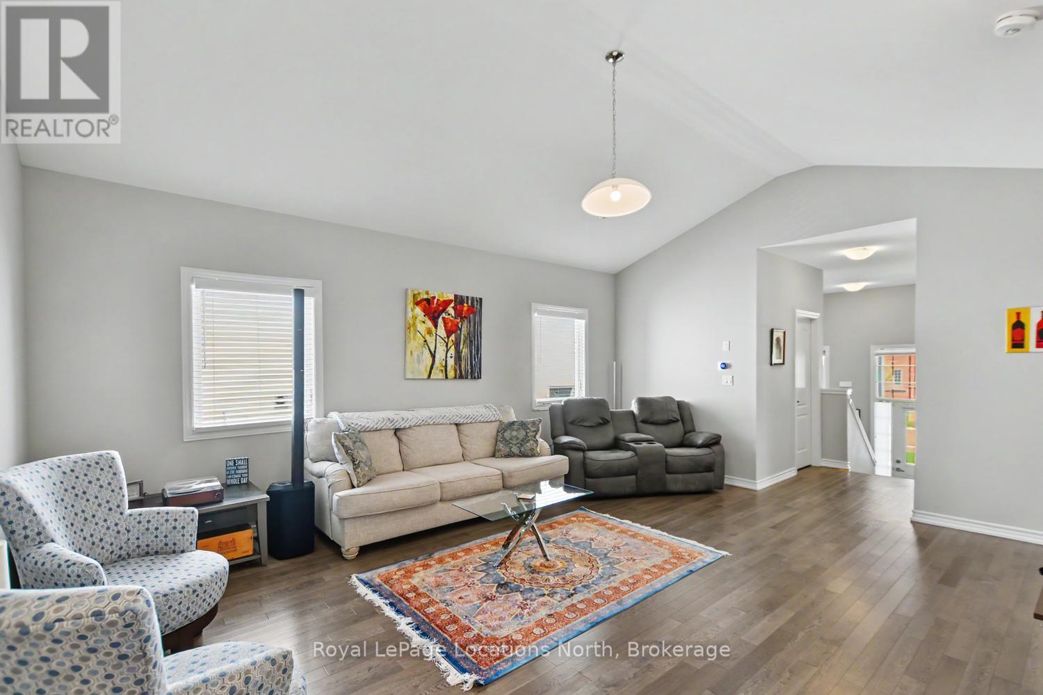214 SPRINGFIELD CRESCENT - Image 7
