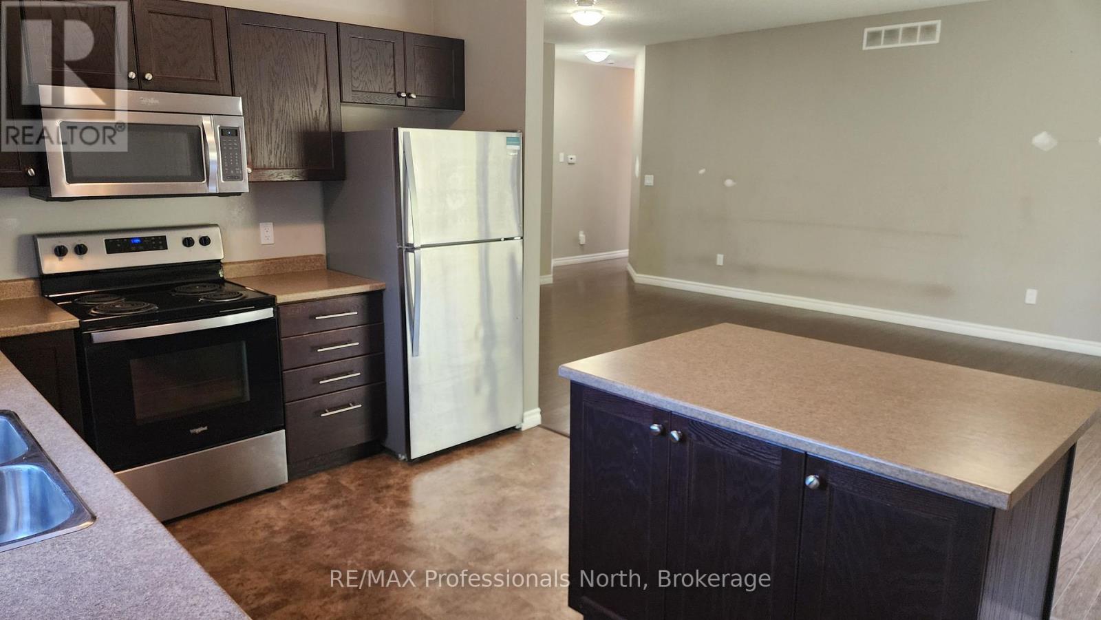 5 GREAVES AVENUE - Image 11