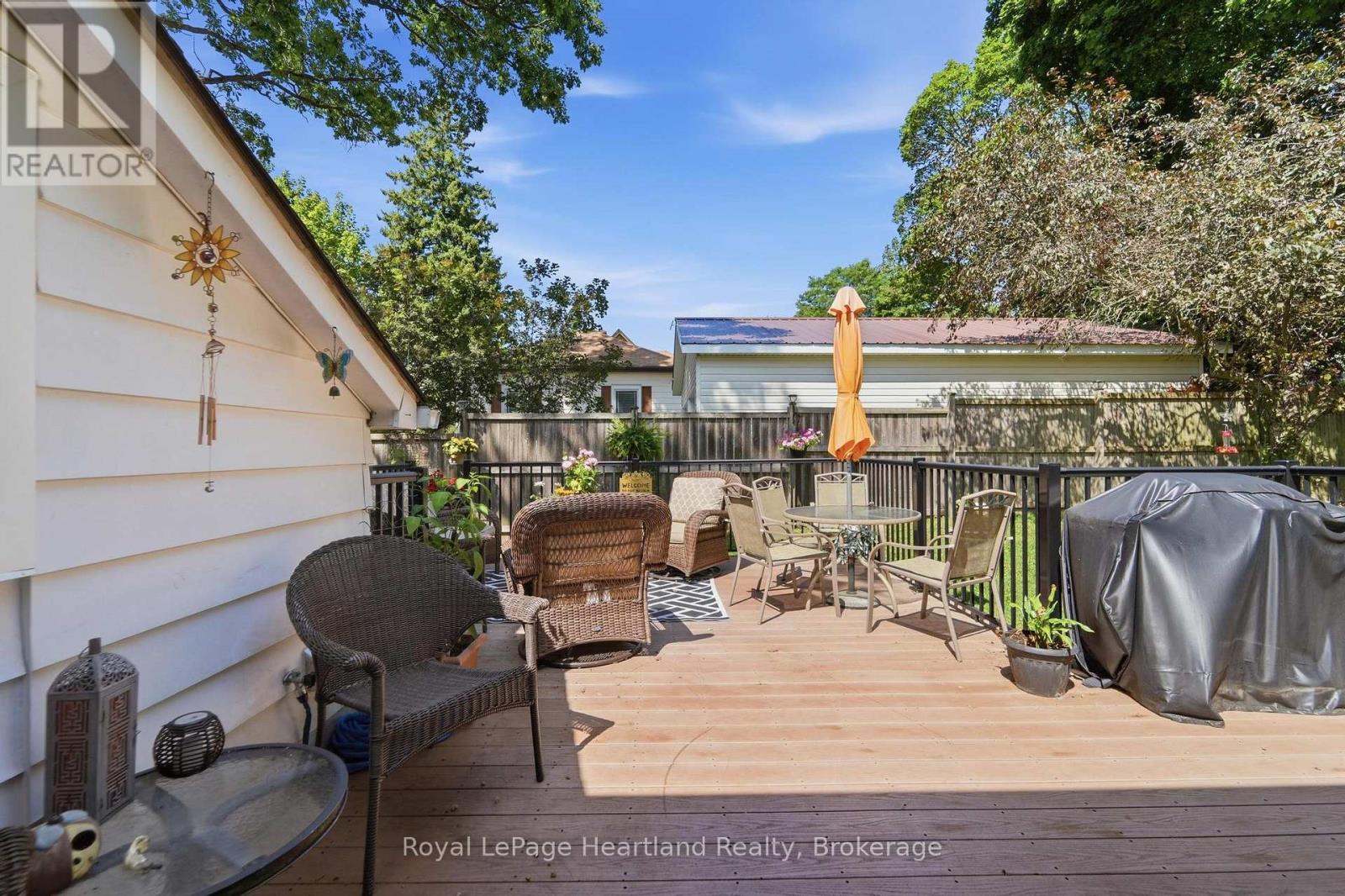 131 RATTENBURY STREET W - Image 35