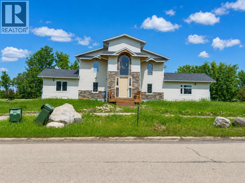 4230 Caribou Crescent