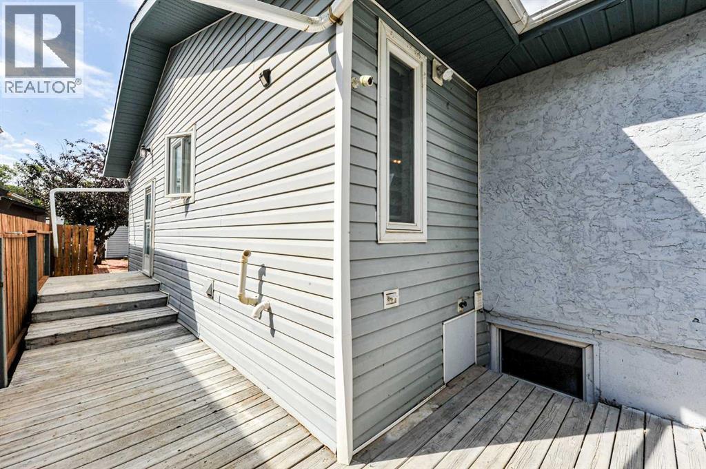 5228 42 Street - 3