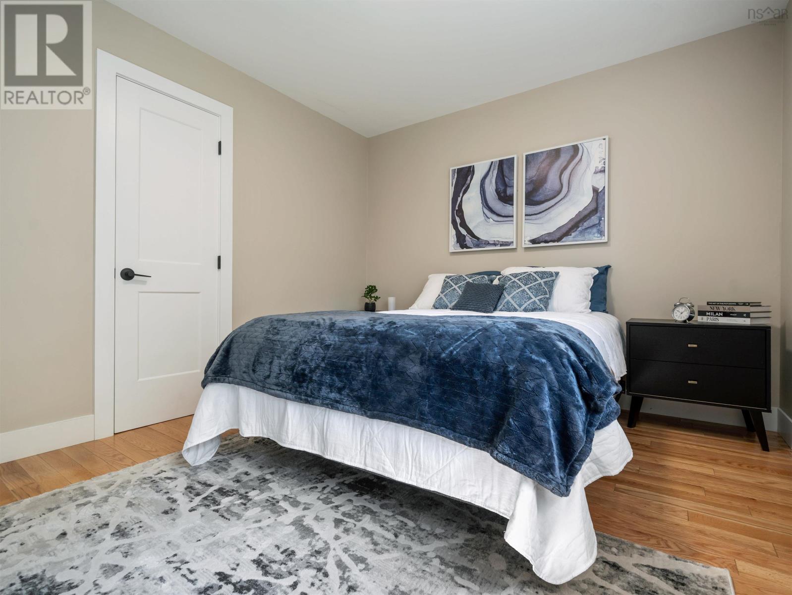 Property 21 of 44 of 60 Wilmot Street