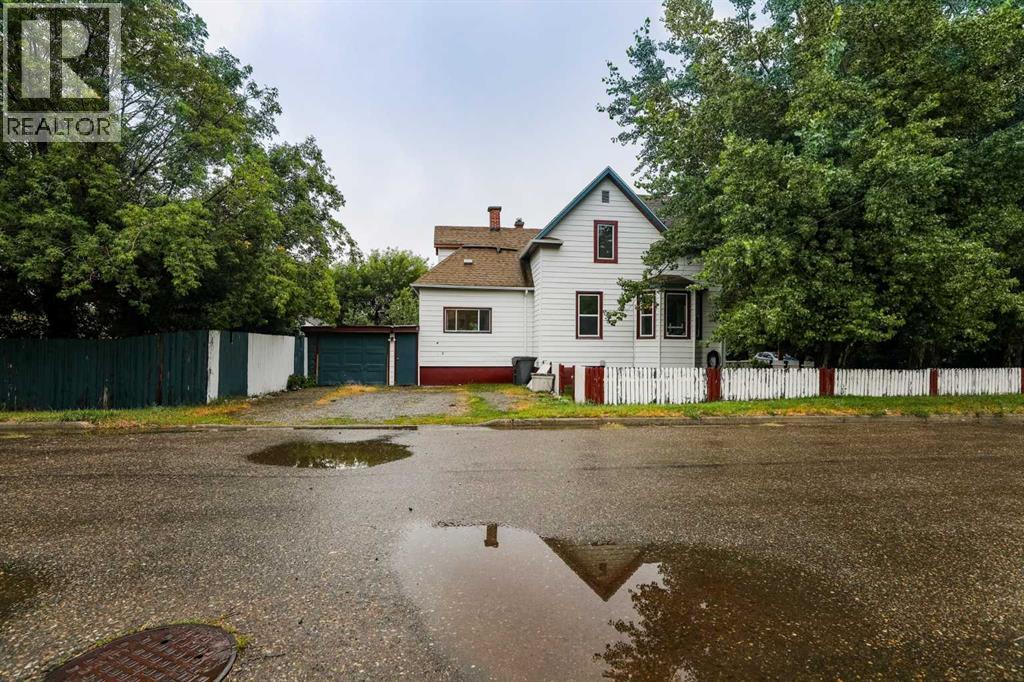 677 Frederick Street - Image 26