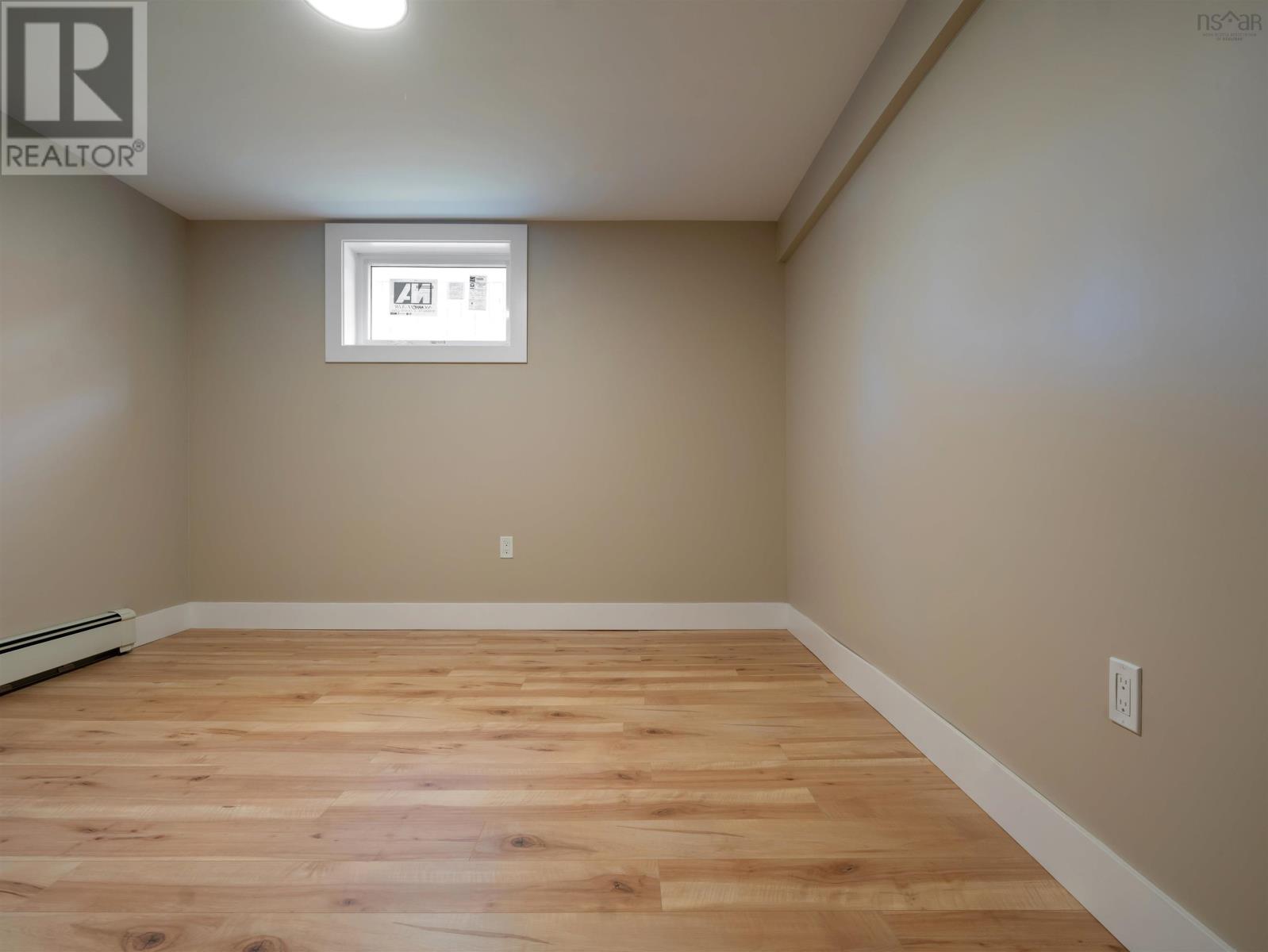 Property 35 of 44 of 60 Wilmot Street