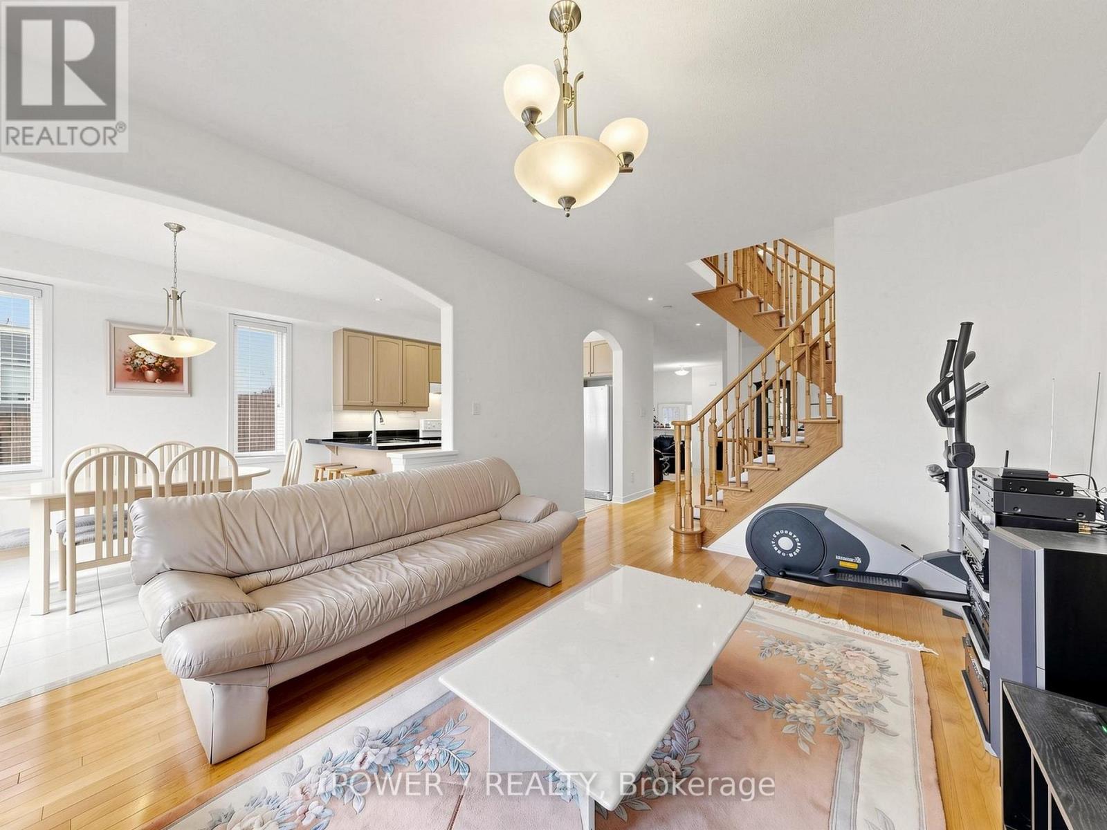 16 BARKWOOD HOLLOW - Image 26