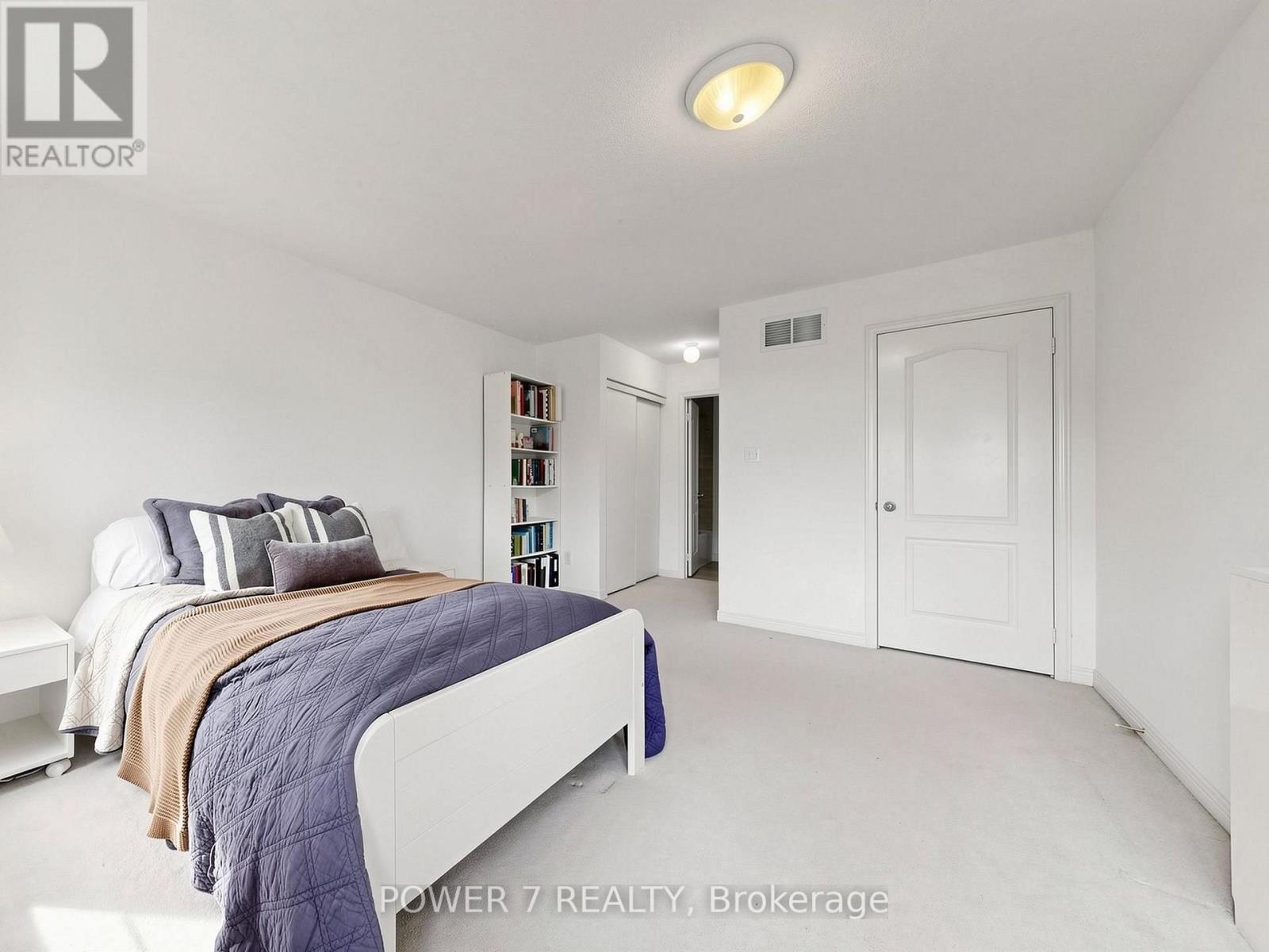 16 BARKWOOD HOLLOW - Image 37