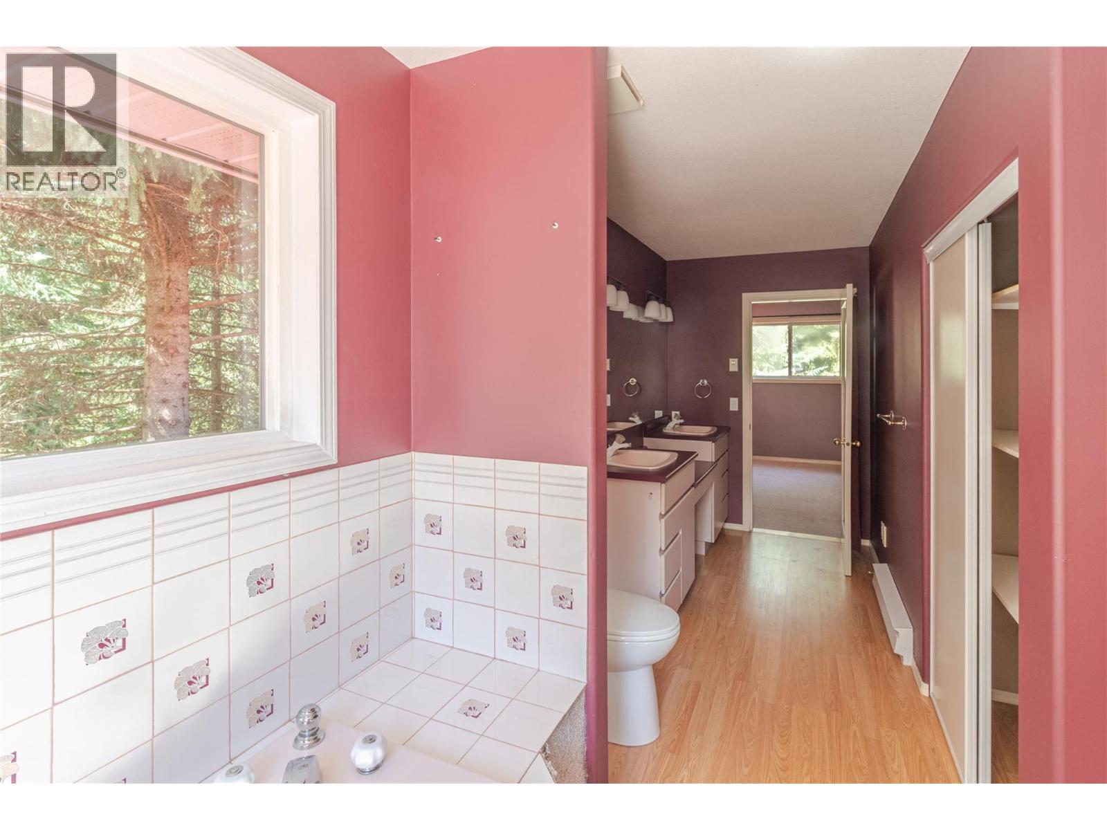 9395 SUNSET Road, Joe Rich