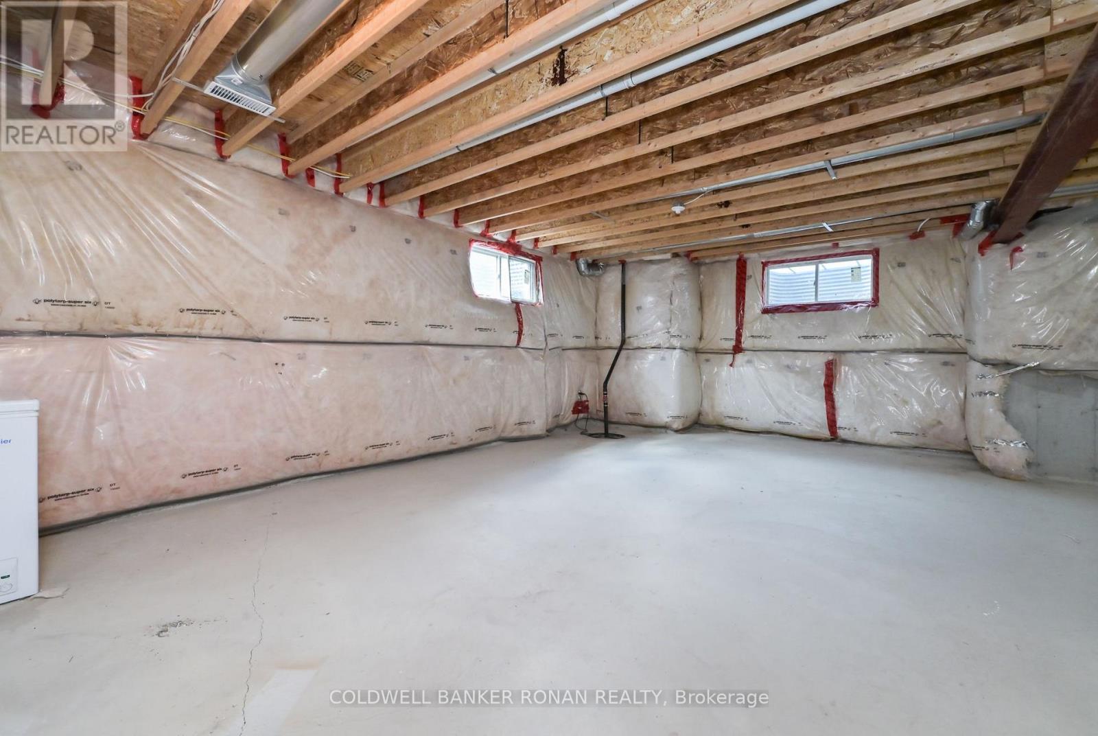 2375 GLENWOOD SCHOOL DRIVE - 25