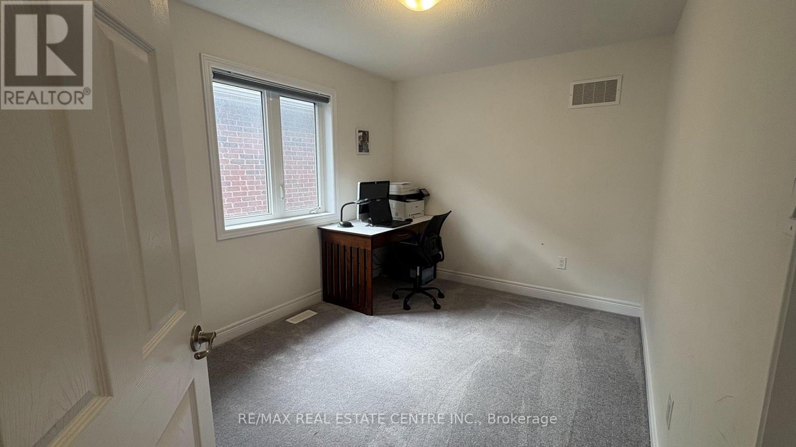 106 BRANIGAN CRESCENT - Image 32
